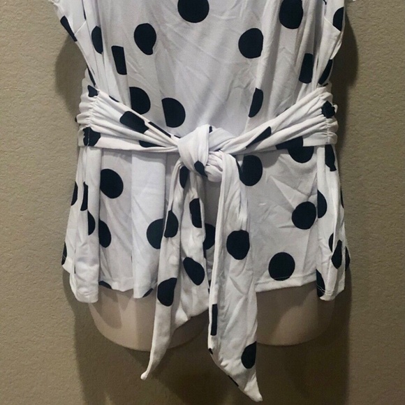 INC Women's White/Black Polka Dot Tie Front Sleeveless Dressy Tank Top Plus 0X - Picture 3 of 11
